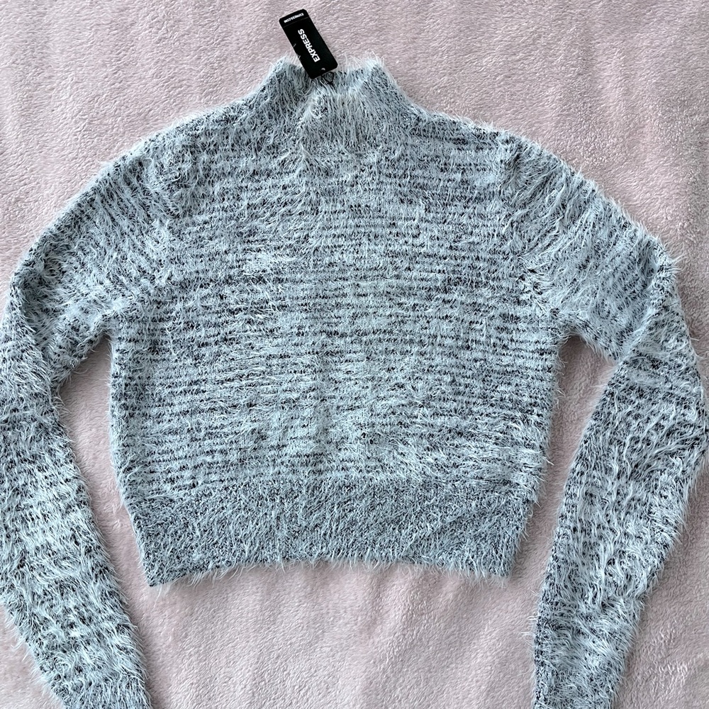 Express crop sweater. New with tags. Size S.